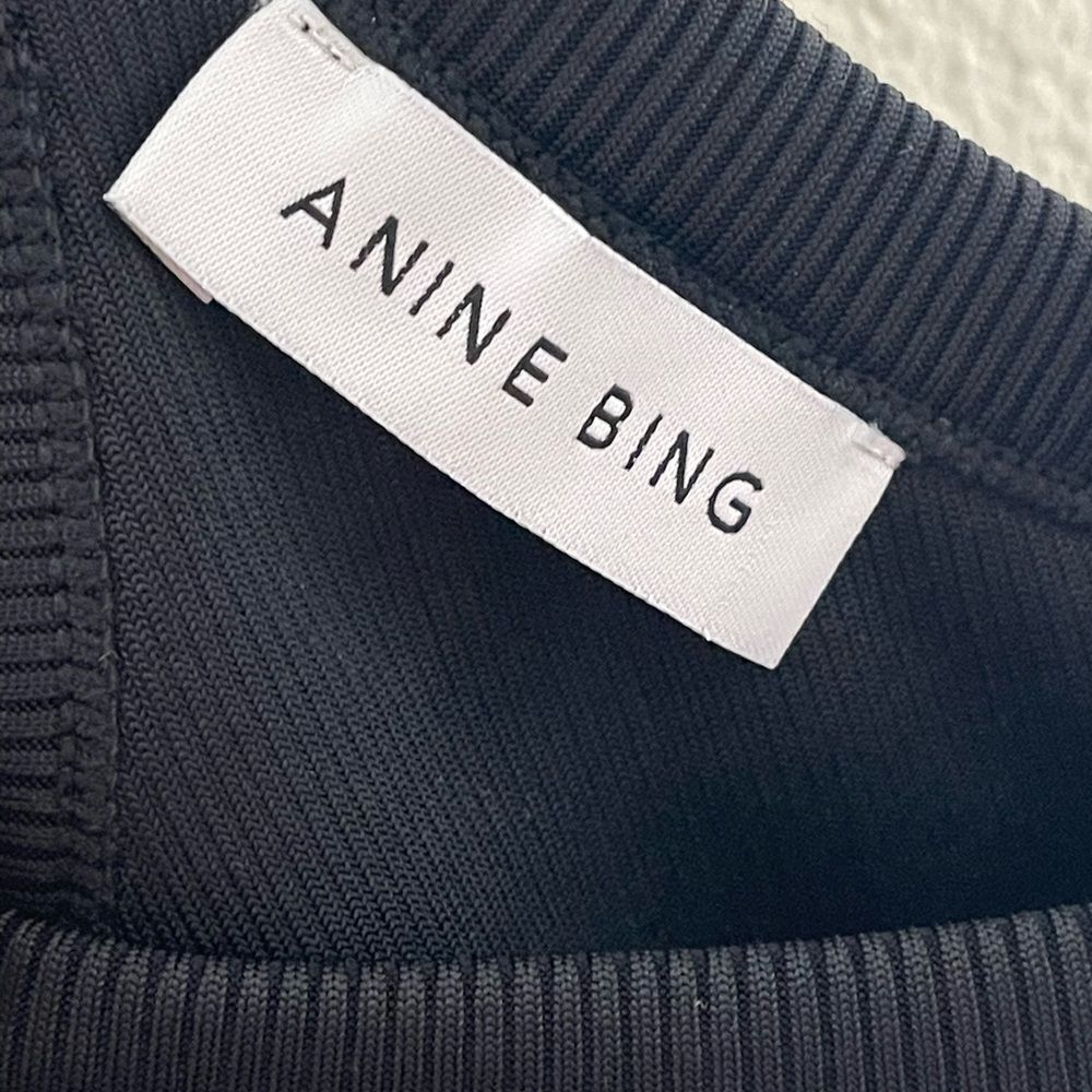 Sold  - Picture 5 of 6